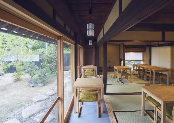 古民家で地元野菜を使ったランチ提供や地域活性化イベントの運営に